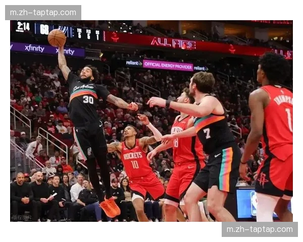 火箭阿门小贾伤病困扰轮换 乌度卡被迫调整首发阵容